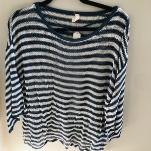 Sweater stripe